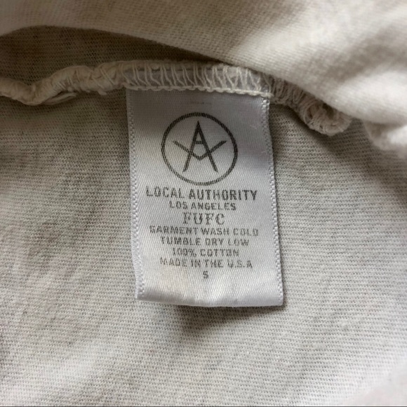 Local Authority Los Angeles Tee - Picture 3 of 3